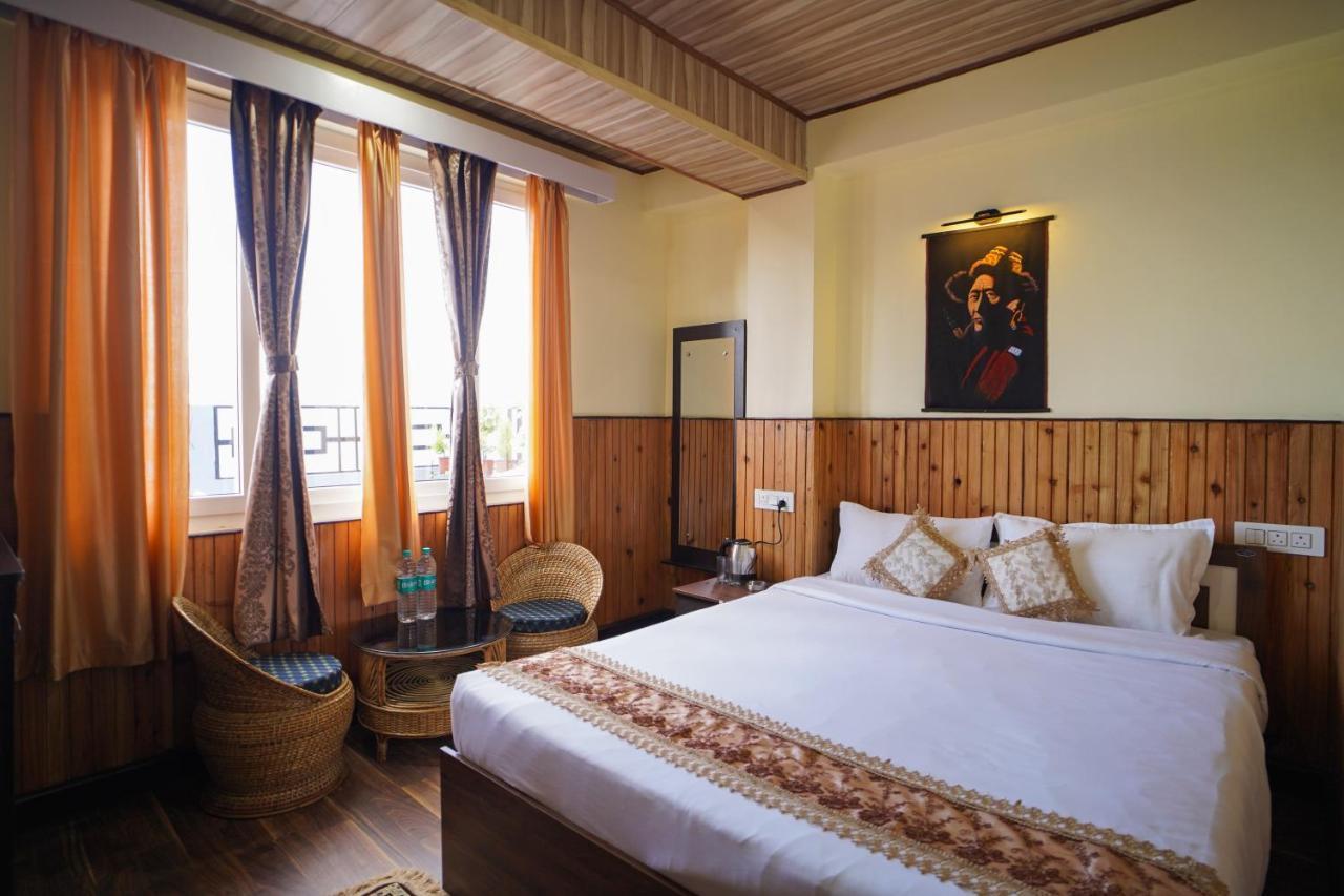 Hotel Hill Queen Near Sherpa Gumba Darjeeling Mall 5 Min Couple Friendly エクステリア 写真