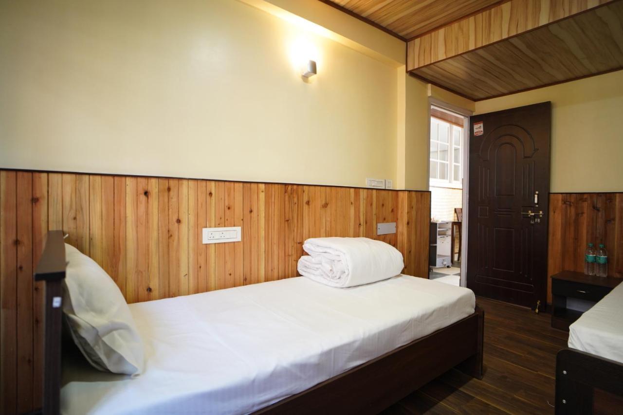 Hotel Hill Queen Near Sherpa Gumba Darjeeling Mall 5 Min Couple Friendly エクステリア 写真