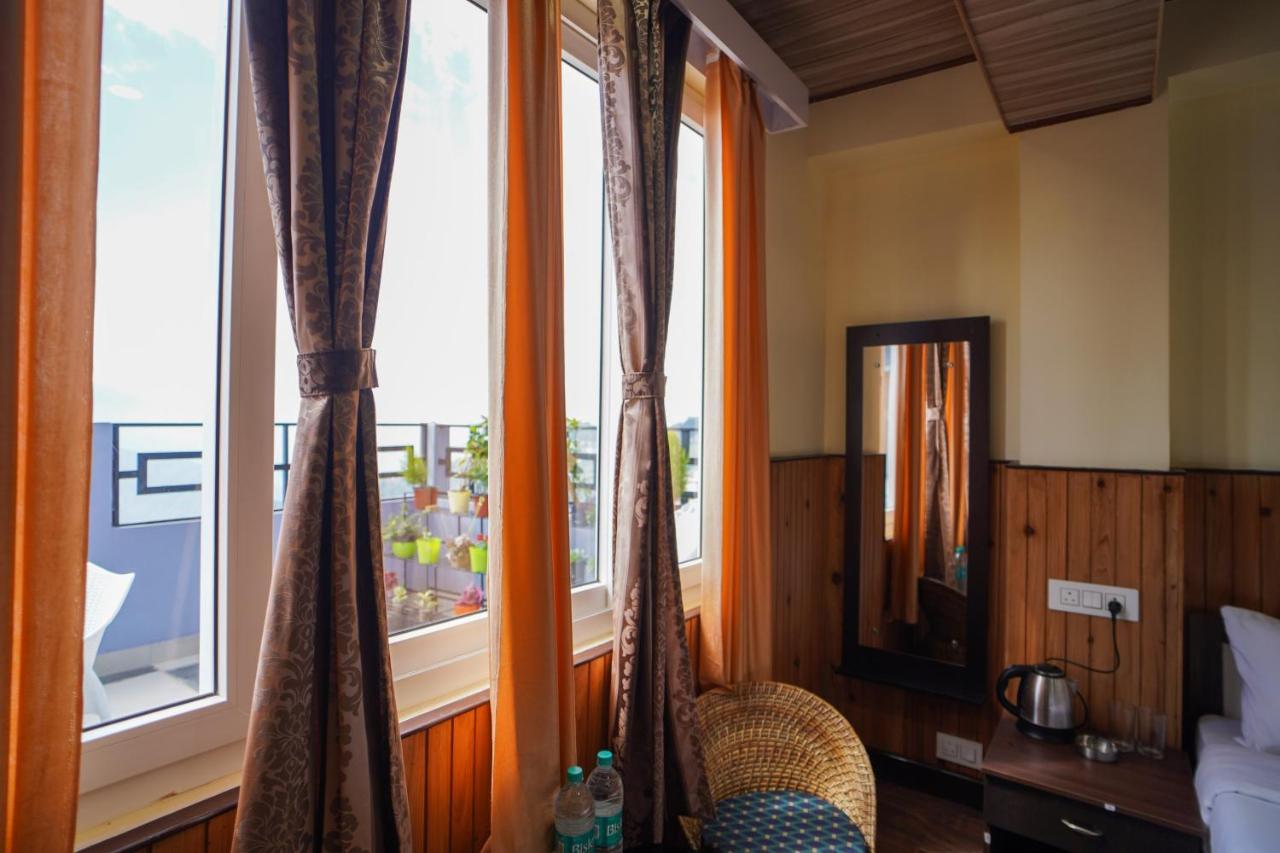 Hotel Hill Queen Near Sherpa Gumba Darjeeling Mall 5 Min Couple Friendly エクステリア 写真