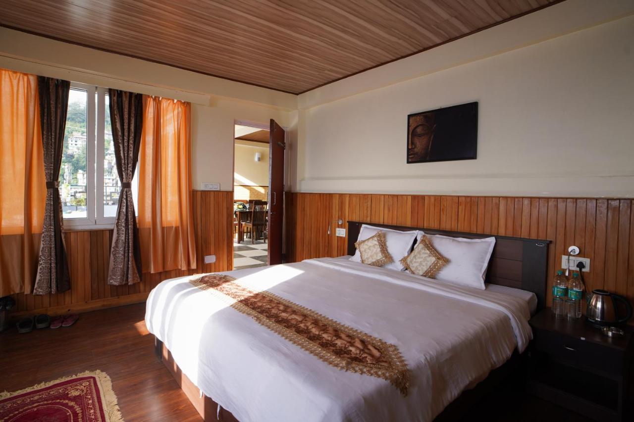 Hotel Hill Queen Near Sherpa Gumba Darjeeling Mall 5 Min Couple Friendly エクステリア 写真