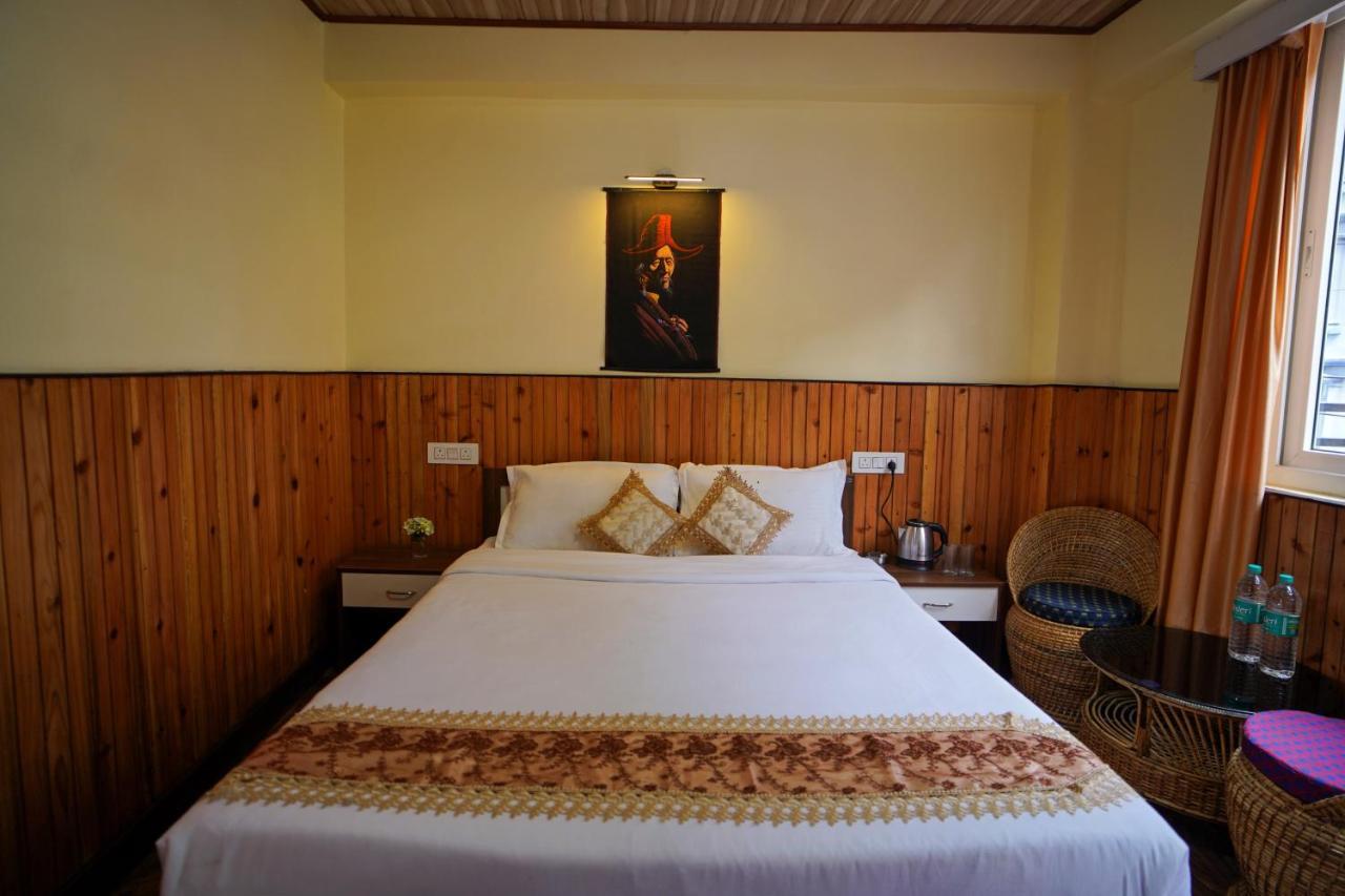 Hotel Hill Queen Near Sherpa Gumba Darjeeling Mall 5 Min Couple Friendly エクステリア 写真