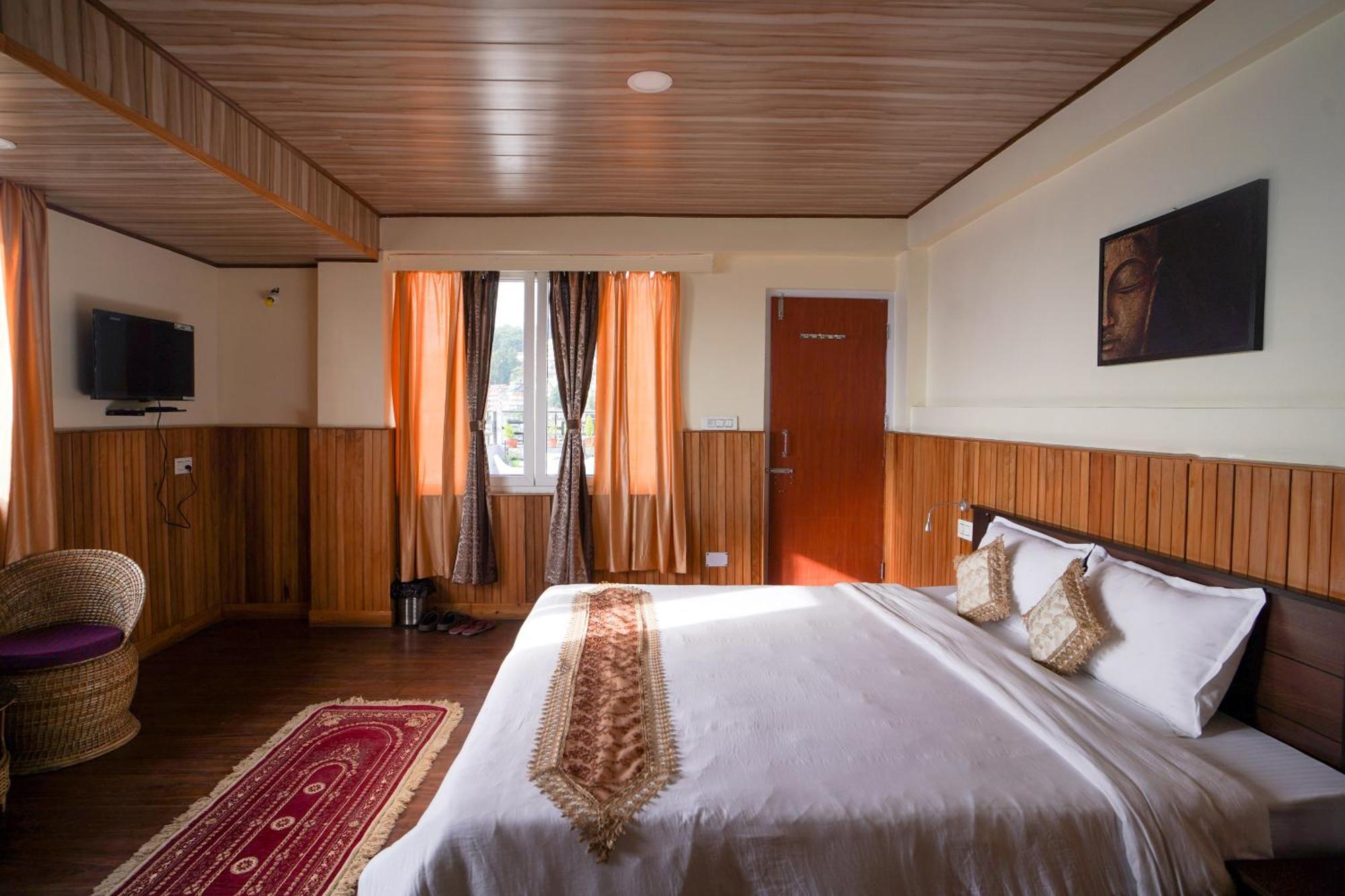 Hotel Hill Queen Near Sherpa Gumba Darjeeling Mall 5 Min Couple Friendly エクステリア 写真